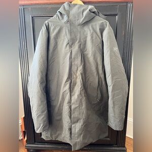 Arc'teryx Therme Parka Men’s in Graphite Grey